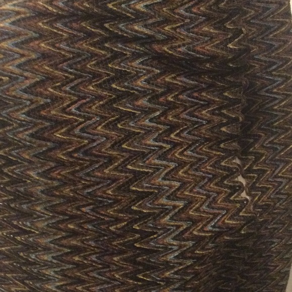 Fringed scarf - Picture 3 of 3